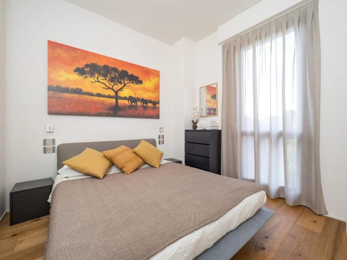 Cozy Apartment In The Green, Close To Blue And Red Metro Milão