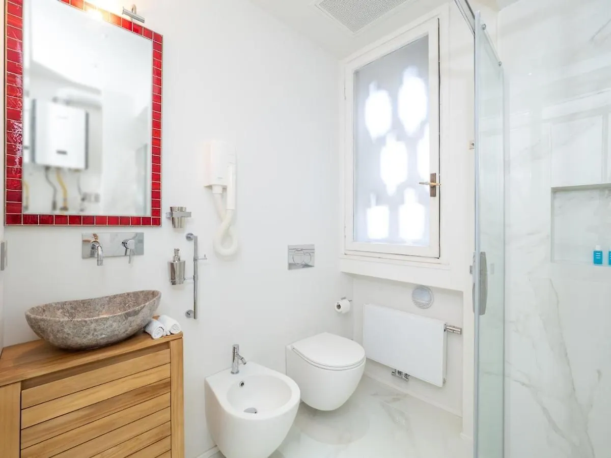 Cozy Apartment In The Green, Close To Blue And Red Metro Milán
